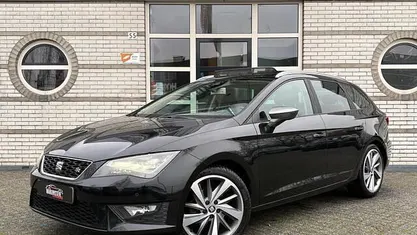 Zwart Gebruikt 2015 Seat Leon ST FR Stationwagen | € 9.995 (Goede deal)