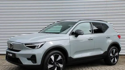 Gebruikt 2025 Volvo EX40 Business Edition SUV | € 47.950 (Goede deal)