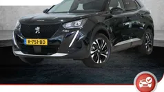 Zwart Gebruikt 2022 Peugeot e-2008 Allure SUV | € 20.925 (Eerlijke prijs)
