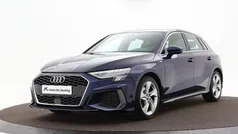 Blauw Gebruikt 2021 Audi A3 Sportback Design Hatchback | € 28.940 (Eerlijke prijs)