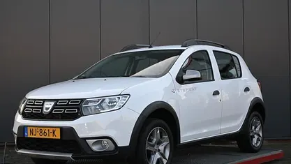 Occasion Dacia Sandero Stepway 90 PK (66 kW) 2017 Wit Hatchback