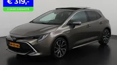 Grijs, metallic lak Gebruikt 2019 Toyota Corolla Executive Hatchback | € 24.895 (Eerlijke prijs)