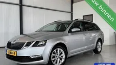 Grijs Gebruikt 2018 Skoda Octavia Ambition Stationwagen | € 9.750 (Eerlijke prijs)