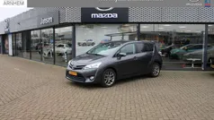 Grijs Gebruikt 2015 Toyota Verso Business Edition MPV | € 14.900 (Eerlijke prijs)