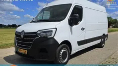 Wit Gebruikt 2022 Renault Master Komfort Van | € 19.699 (Goede deal)