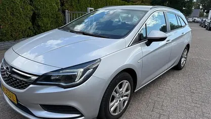 Gebruikt 2018 Opel Astra Business Stationwagen | € 6.150 (Eerlijke prijs)