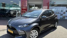 Grijs Gebruikt 2021 Toyota Yaris Active Hatchback | € 17.595 (Eerlijke prijs)