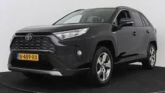Zwart, metallic lak Gebruikt 2022 Toyota RAV4 Style SUV | € 38.950 (Eerlijke prijs)