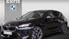Gebruikt 2025 BMW 120 Shadowline Hatchback | € 49.137 (Eerlijke prijs)