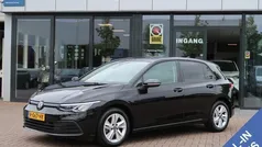 Gebruikt 2022 VW Golf VIII Life Hatchback | € 19.950 (Goede deal)