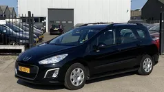 Zwart, metallic lak Gebruikt 2013 Peugeot 308 Hatchback | € 3.995 (Eerlijke prijs)