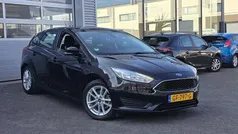 Zwart Gebruikt 2015 Ford Focus Trend Hatchback | € 6.249 (Eerlijke prijs)
