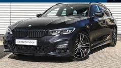 Saphirschwarz Gebruikt 2020 BMW 318 Executive Stationwagen | € 27.950 (Eerlijke prijs)