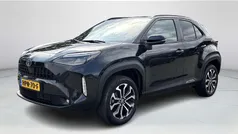 Zwart Gebruikt 2024 Toyota Yaris Cross Plus SUV | € 30.950 (Eerlijke prijs)