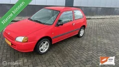 Rood Gebruikt 1998 Toyota Starlet Hatchback | € 950 (Goede deal)