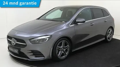 Grijs Occasion 2024 Mercedes B180 AMG line MPV | € 37.945 (Goede deal)