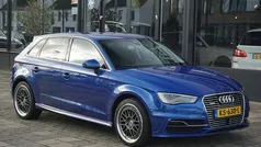 Blauw Gebruikt 2016 Audi A3 Sportback Attraction Hatchback | € 14.980 (Eerlijke prijs)