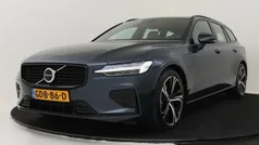 Blauw Gebruikt 2024 Volvo V60 Plus Stationwagen | € 46.490 (Eerlijke prijs)