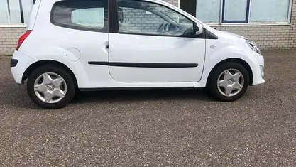 Occasion 2009 Renault Twingo Dynamique Hatchback | € 1.250 (Goede deal)