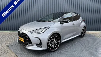 Occasion 2024 Toyota Yaris Hybrid Sport Hatchback | € 29.950 (Eerlijke prijs)