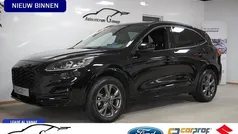 Zwart, metallic lak Gebruikt 2023 Ford Kuga ST-Line X SUV | € 30.400 (Eerlijke prijs)
