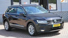 Zwart, metallic lak Gebruikt 2019 VW Tiguan SUV | € 15.850 (Eerlijke prijs)