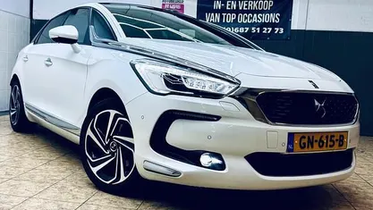 Wit Gebruikt 2015 DS Automobiles DS5 Chic Hatchback | € 13.999 (Eerlijke prijs)