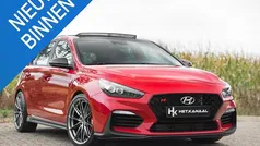 Rood Gebruikt 2019 Hyundai i30 Hatchback | € 24.950 (Goede deal)