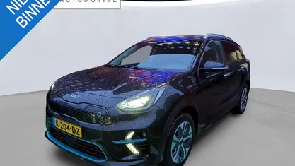 Zwart Gebruikt 2020 Kia e-Niro SUV | € 17.895 (Goede deal)