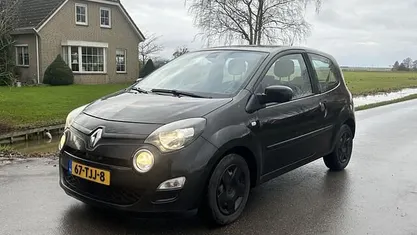 Zwart Gebruikt 2012 Renault Twingo Dynamique Hatchback | € 1.499 (Eerlijke prijs)