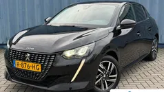 Zwart Gebruikt 2022 Peugeot 208 Allure Hatchback | € 17.395 (Eerlijke prijs)