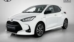 Wit Gebruikt 2021 Toyota Yaris Hybrid Edition Hatchback | € 20.450 (Eerlijke prijs)