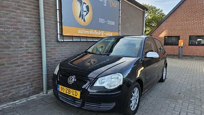 Zwart Gebruikt 2008 VW Polo Hatchback | € 599 (Goede deal)