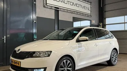 Occasion Skoda Rapid 90 PK (66 kW) 2015 Wit (metallic) Hatchback