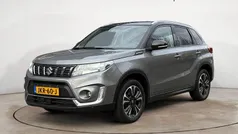 Gebruikt 2021 Suzuki Vitara Comfort SUV | € 22.695 (Eerlijke prijs)