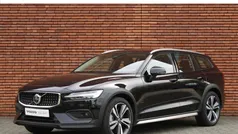 Zwart, metallic lak Gebruikt 2022 Volvo V60 CC Ultimate Stationwagen | € 47.950 (Eerlijke prijs)