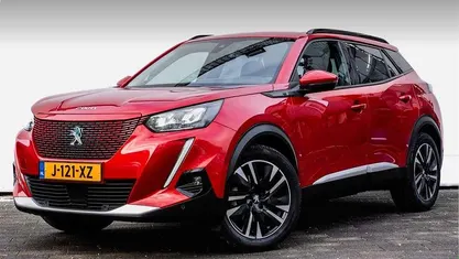 Occasion Peugeot e-2008 Allure 100 kW (136 PK) 2020 Rood (metallic) SUV
