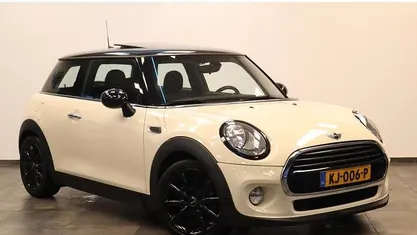 Gebruikt 2016 Mini Cooper Business Hatchback | € 13.945 (Eerlijke prijs)