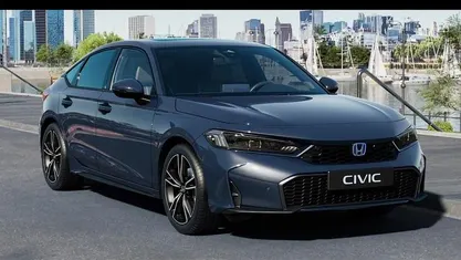 Blauw (parellak) Nieuw 2025 Honda Civic Sport Hatchback | € 41.249 (Eerlijke prijs)