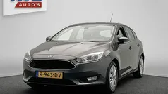 Grijs Gebruikt 2015 Ford Focus Trend Hatchback | € 7.900 (Eerlijke prijs)