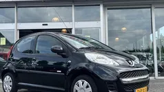 Zwart Gebruikt 2011 Peugeot 107 S Hatchback | € 3.250 (Eerlijke prijs)