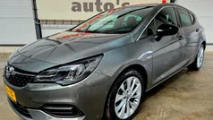 Grijs Gebruikt 2021 Opel Astra Elegance Hatchback | € 18.950 (Eerlijke prijs)