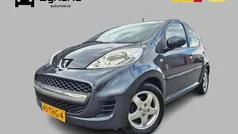Grijs Gebruikt 2012 Peugeot 107 Hatchback | € 3.995 (Eerlijke prijs)