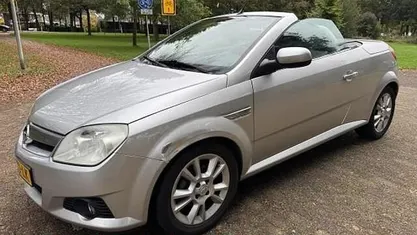 Occasion Opel Tigra Sport 90 PK (66 kW) 2007 Grijs Cabriolet
