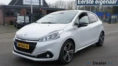 Wit, metallic lak Gebruikt 2016 Peugeot 208 GT-line Hatchback | € 9.950 (Eerlijke prijs)