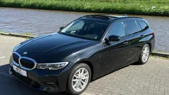 Zwart Gebruikt 2020 BMW 330 Executive Stationwagen | € 29.750 (Goede deal)