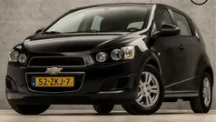 Zwart, metallic lak Gebruikt 2013 Chevrolet Aveo LT Hatchback | € 5.945 (Eerlijke prijs)