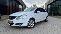 Gebruikt 2010 Opel Corsa Color Edition Hatchback | € 2.650 (Goede deal)