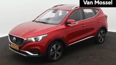 Gebruikt 2020 MG ZS Luxury Sedan | € 14.995 (Eerlijke prijs)