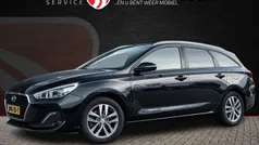 Zwart Gebruikt 2018 Hyundai i30 Premium Stationwagen | € 16.485 (Eerlijke prijs)